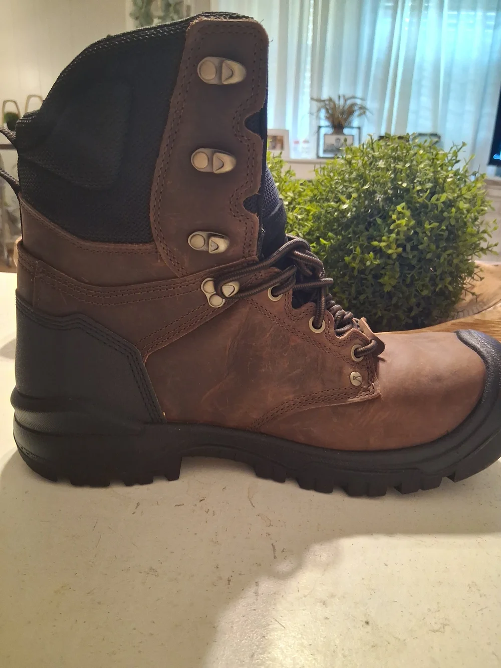KEEN Utility 8